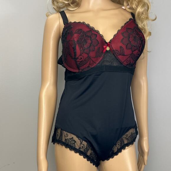 Daisy Fuentes Full Figure Teddy Plus Size 1X Bodysuit Lingerie Black Lace Red - Picture 3 of 9